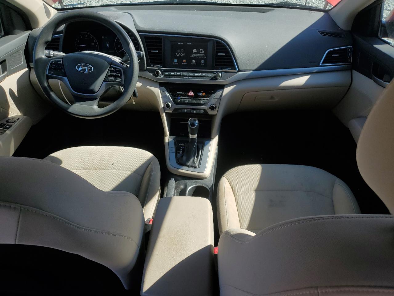 2018 Hyundai Elantra - Image 8