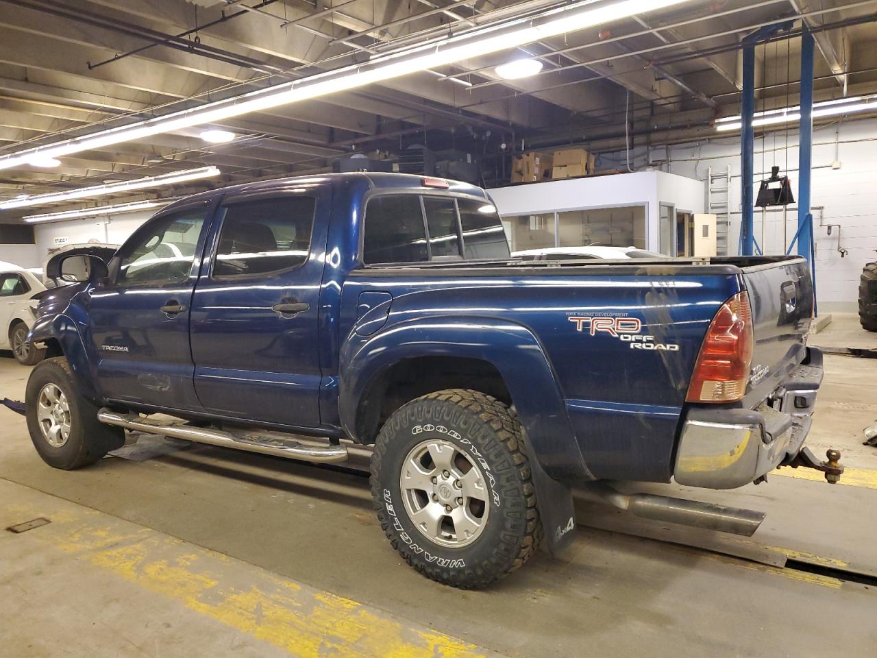 2007 Toyota Tacoma - Image 2