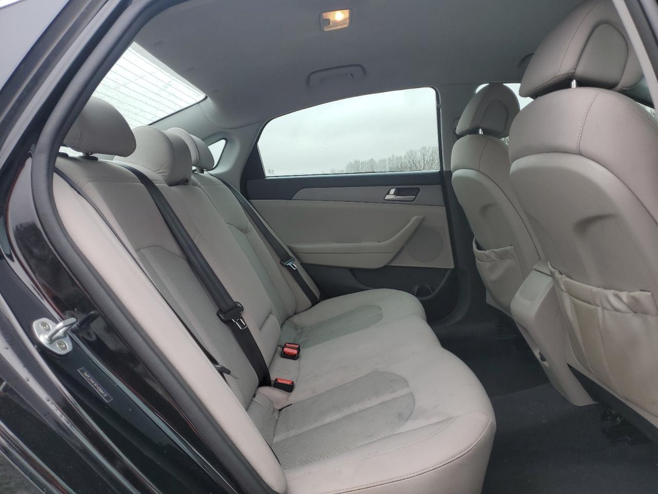 2015 Hyundai Sonata - Image 10