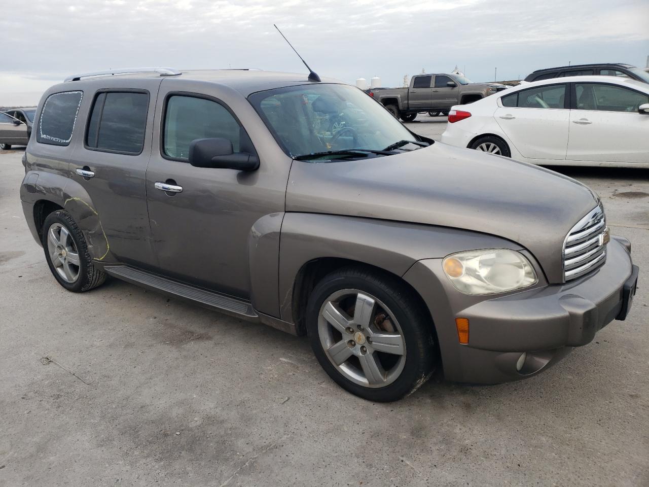 2011 Chevrolet HHR - Image 4