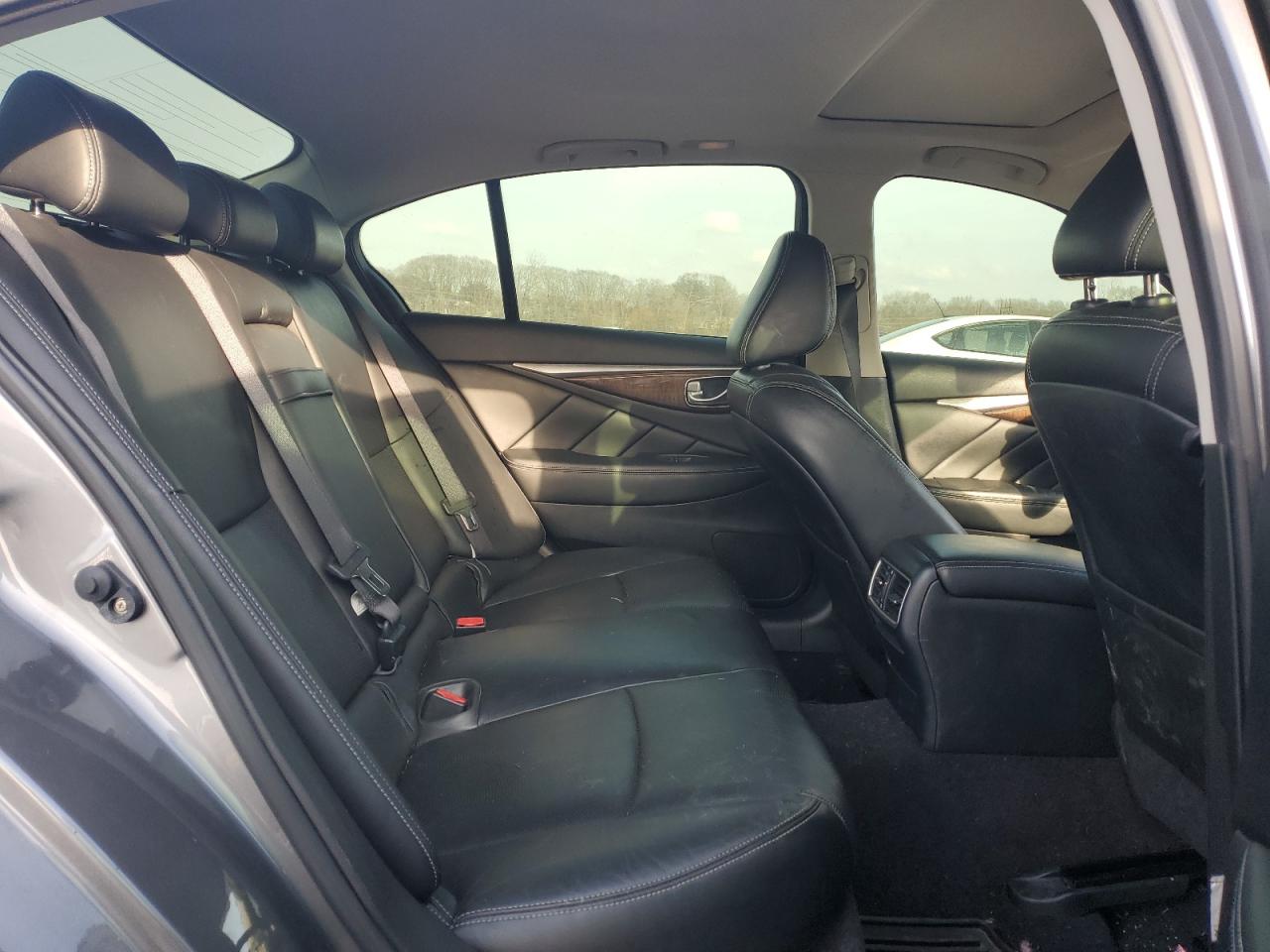 2014 Infiniti Q50 - Image 10
