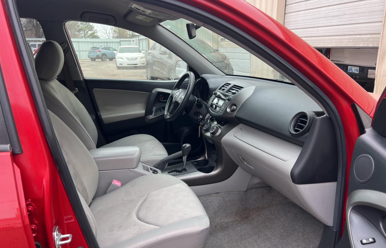 2010 Toyota RAV 4 - Image 5