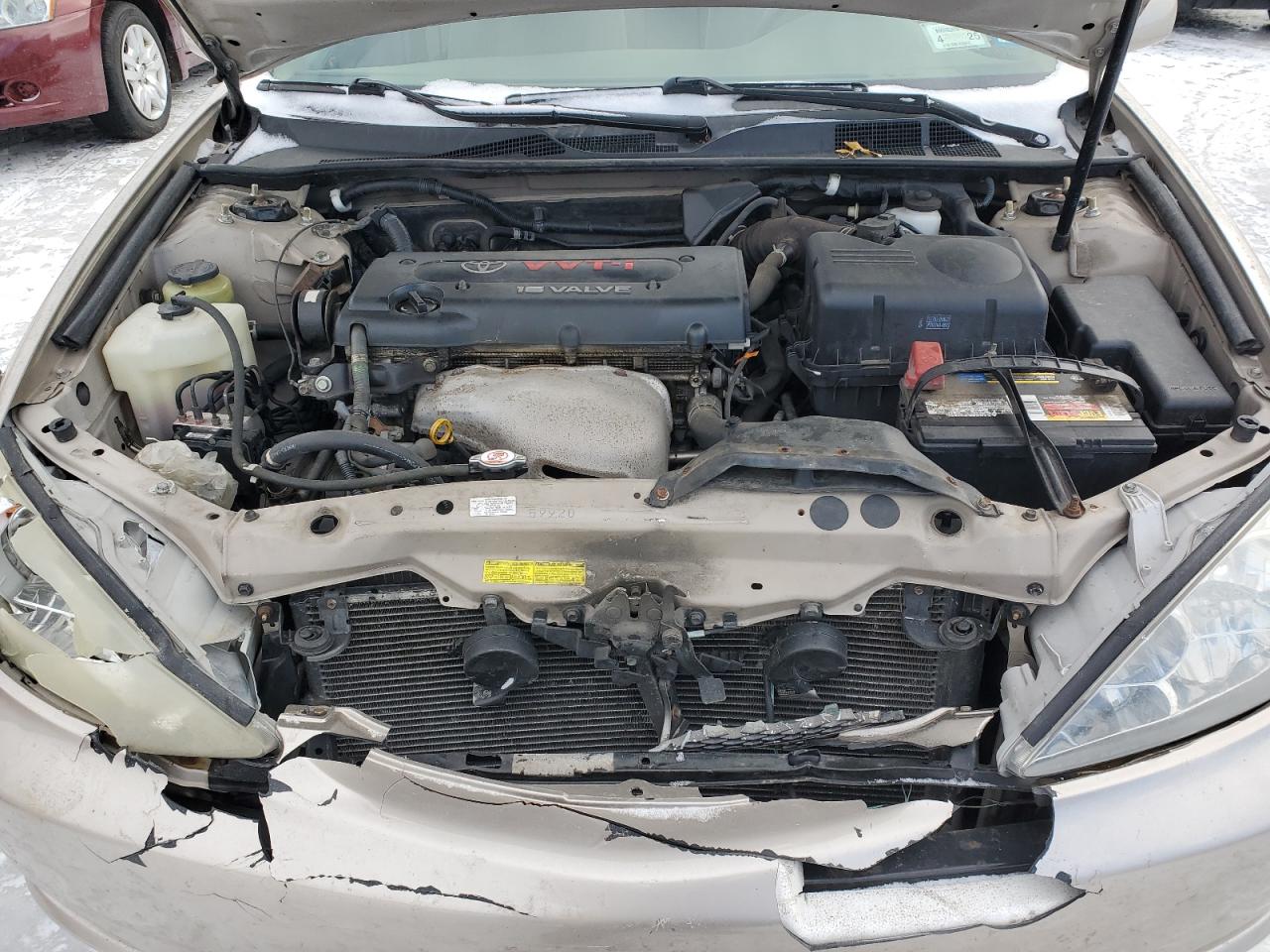 2004 Toyota Camry - Image 11
