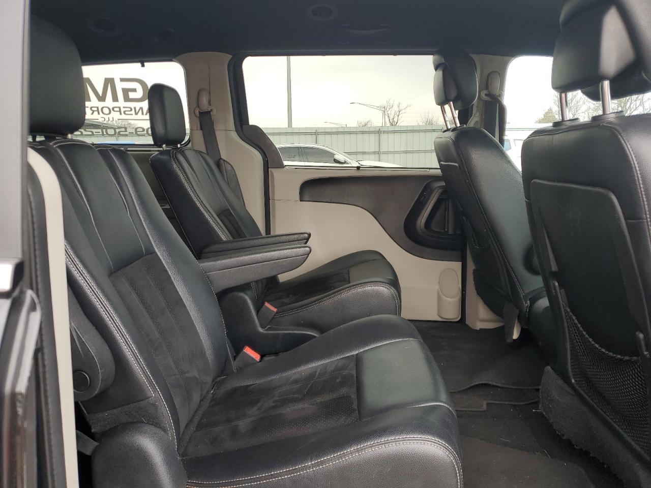 2016 Dodge Caravan - Image 11
