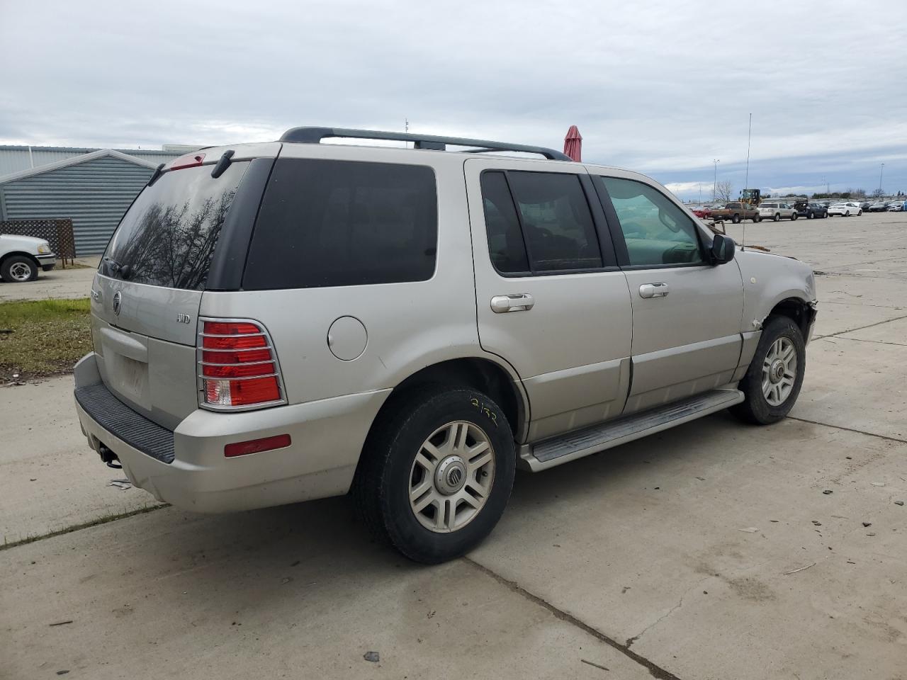 2003 Mercury Mountaineer - Image 3