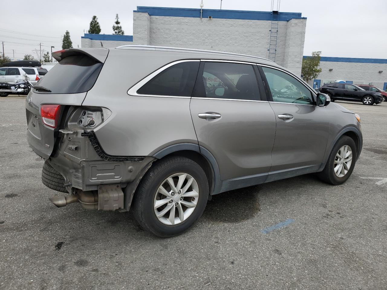 2017 Kia Sorento - Image 3