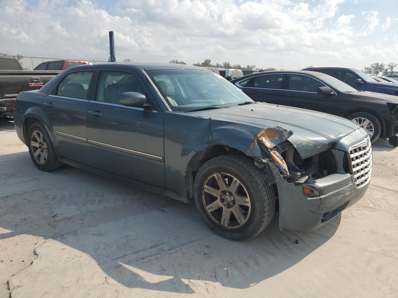 2006 Chrysler 300 - Image 4