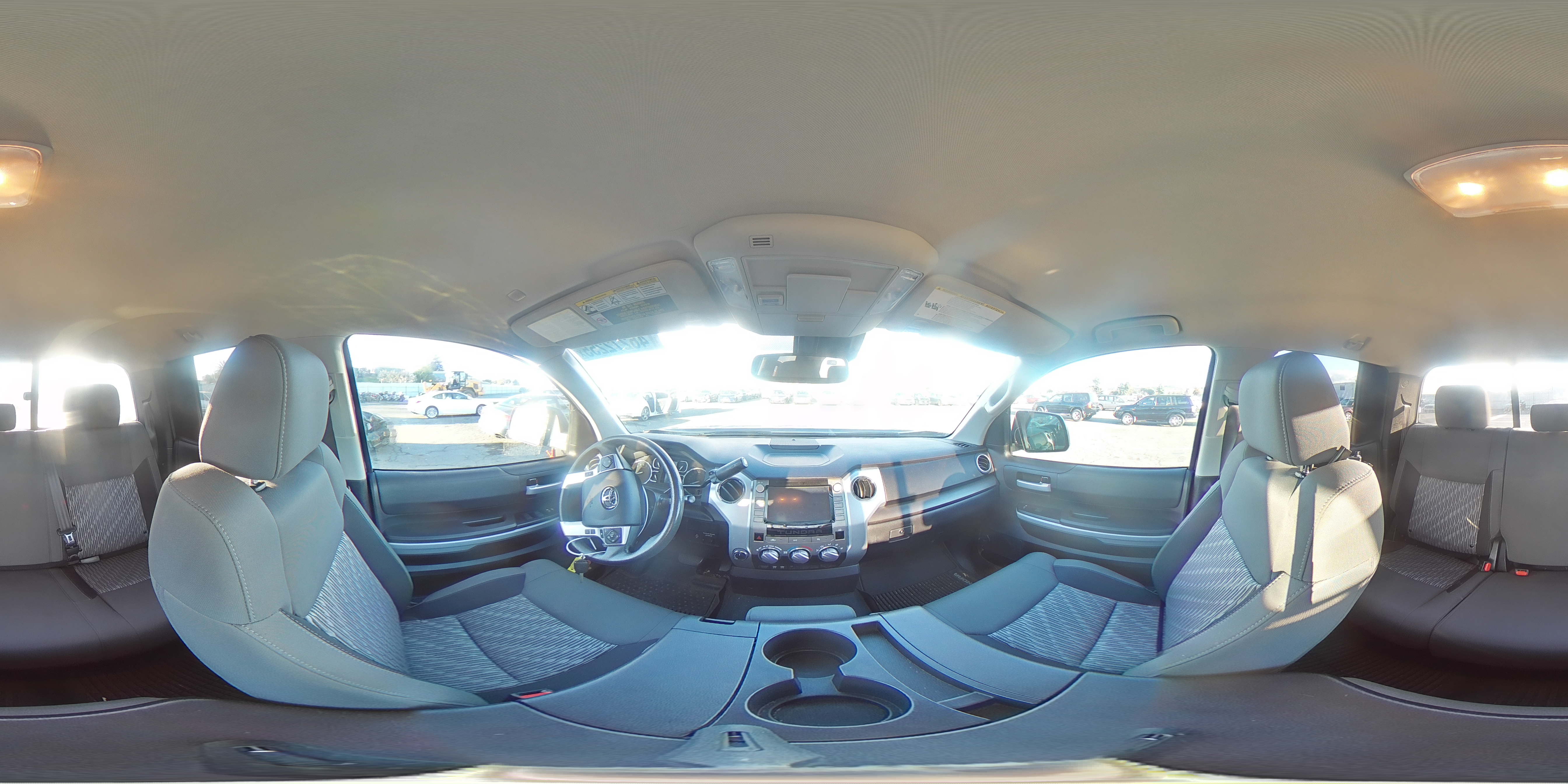 2020 Toyota Tundra - Image 13