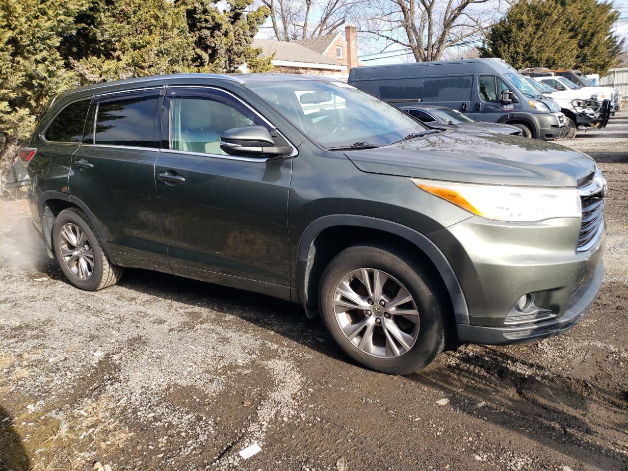 2014 Toyota Highlander - Image 4