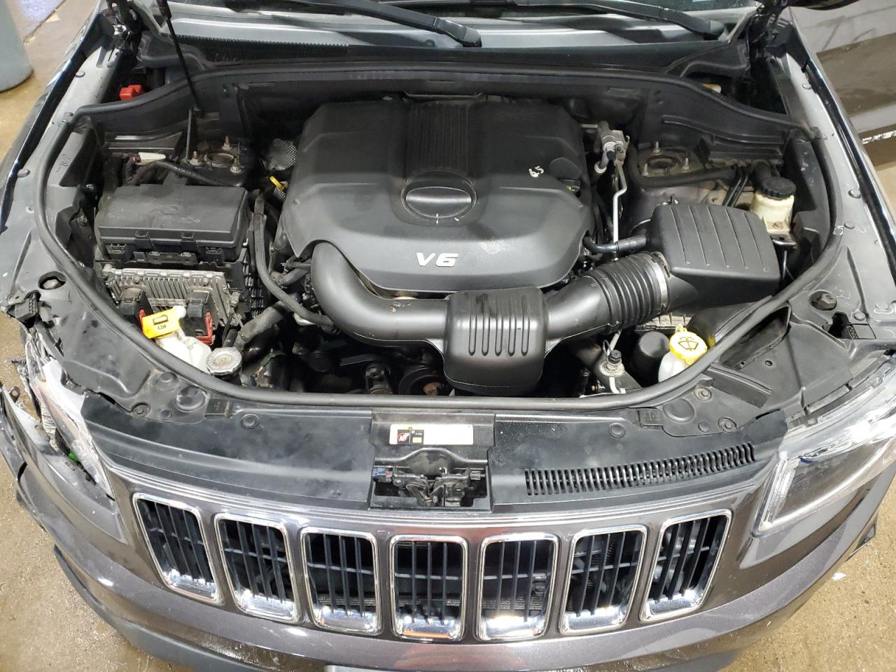 2014 Jeep Grand Cherokee - Image 12