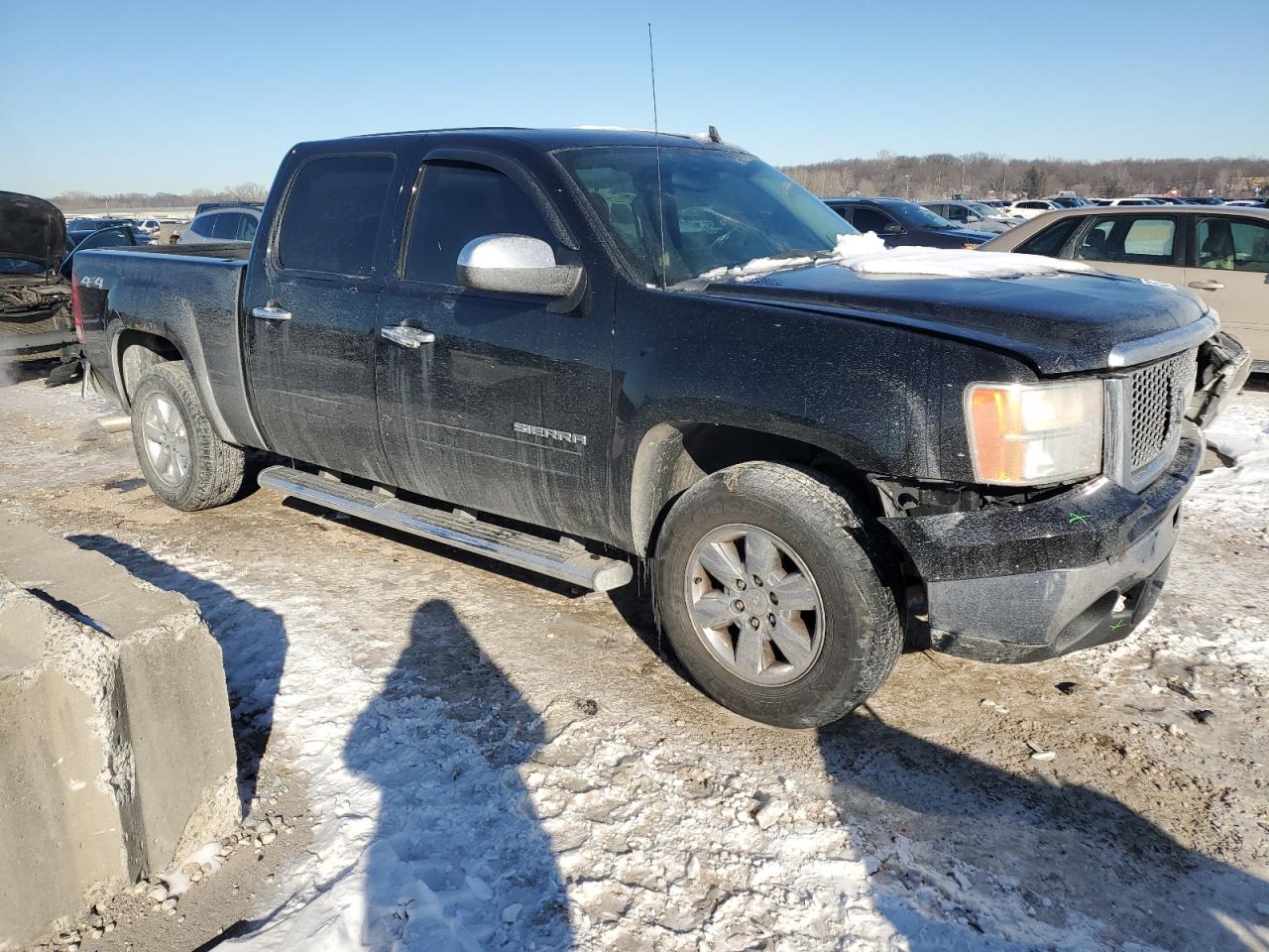 2011 GMC Sierra - Image 4