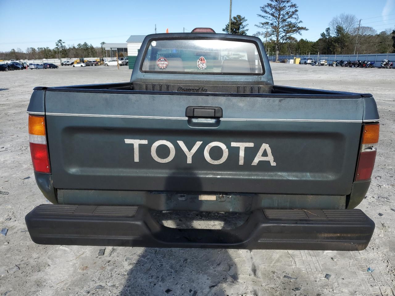 1994 Toyota Pickup - Image 6