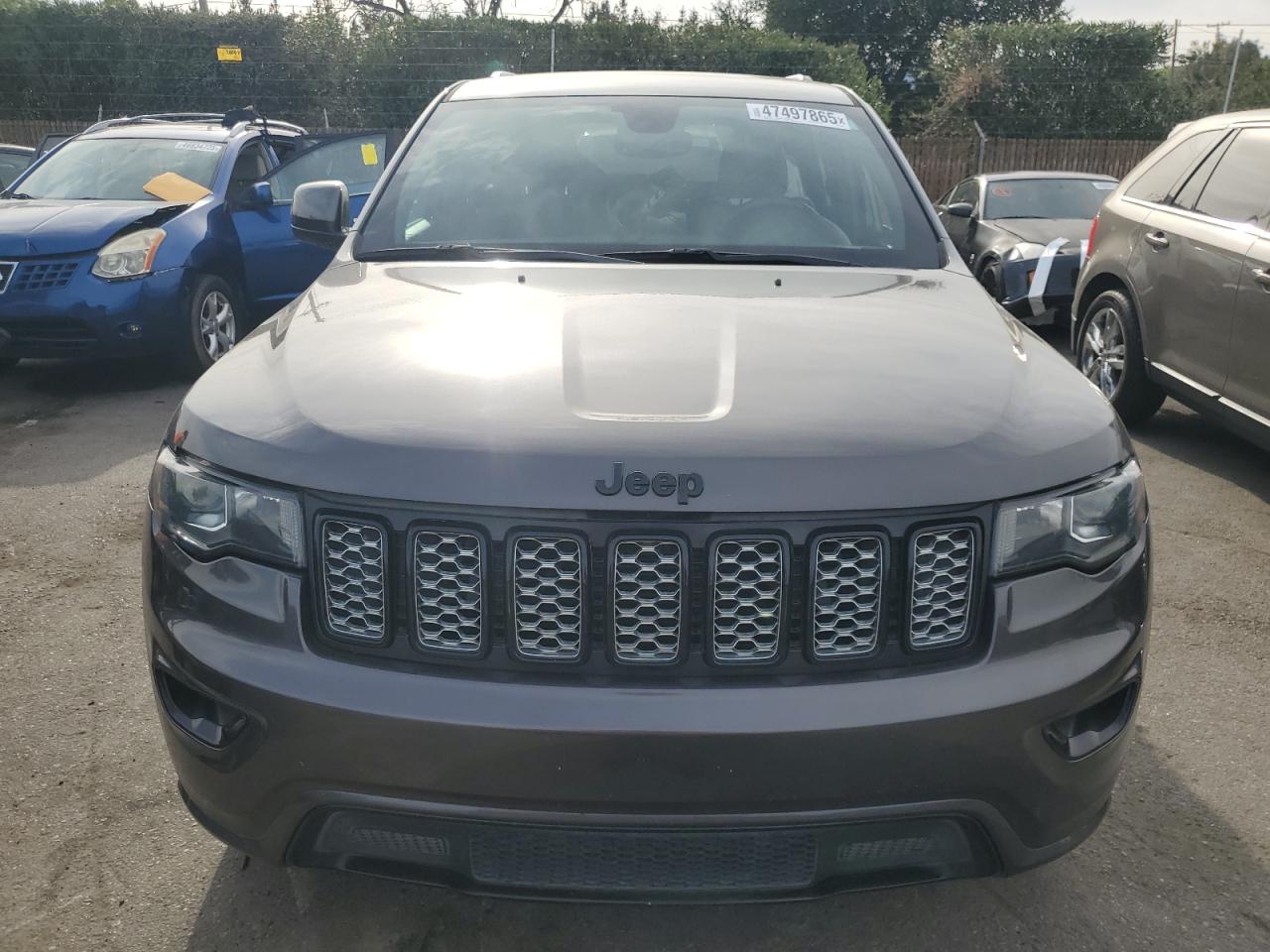 2018 Jeep Grand Cherokee - Image 5