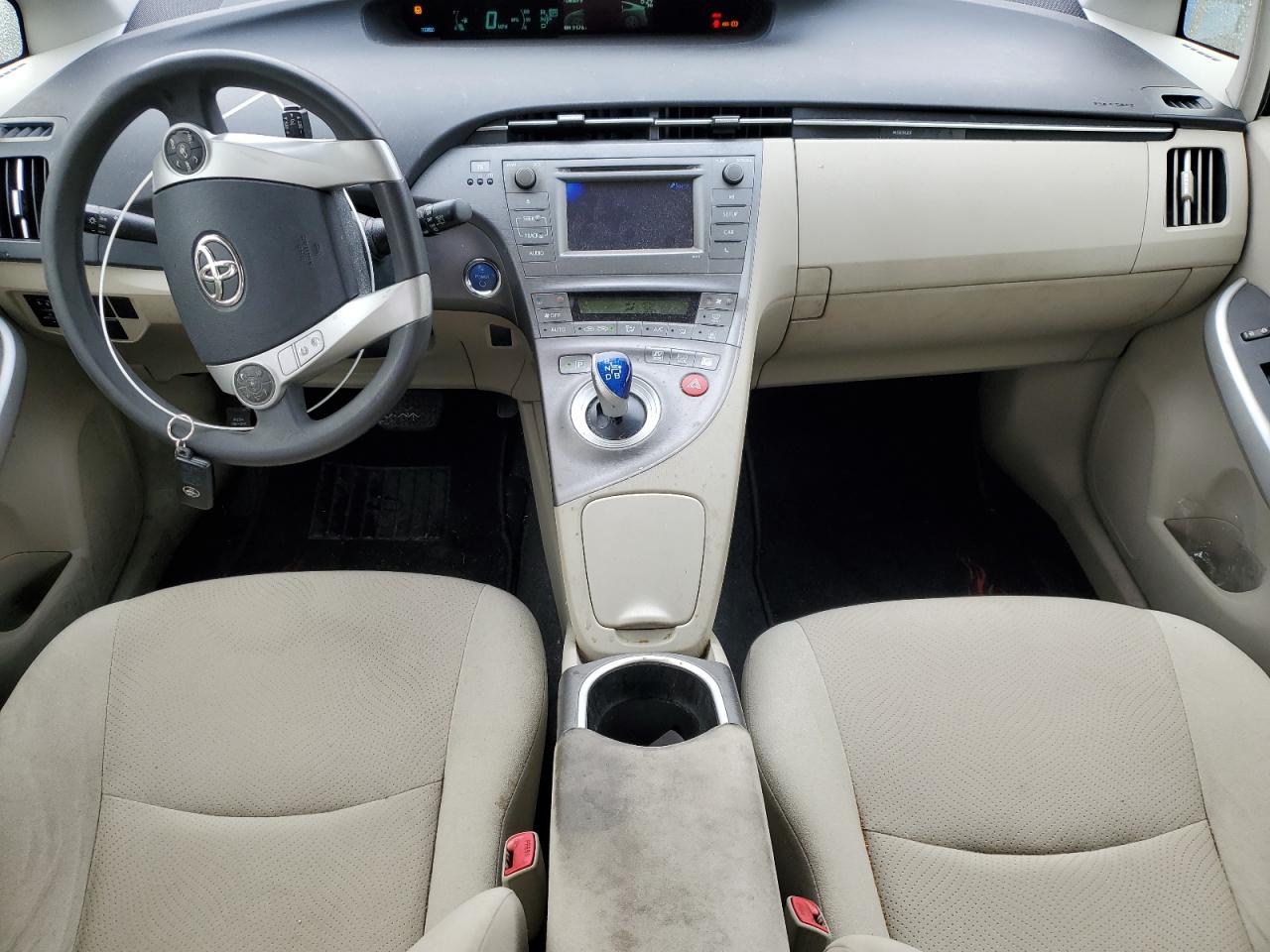 2012 Toyota Prius - Image 8