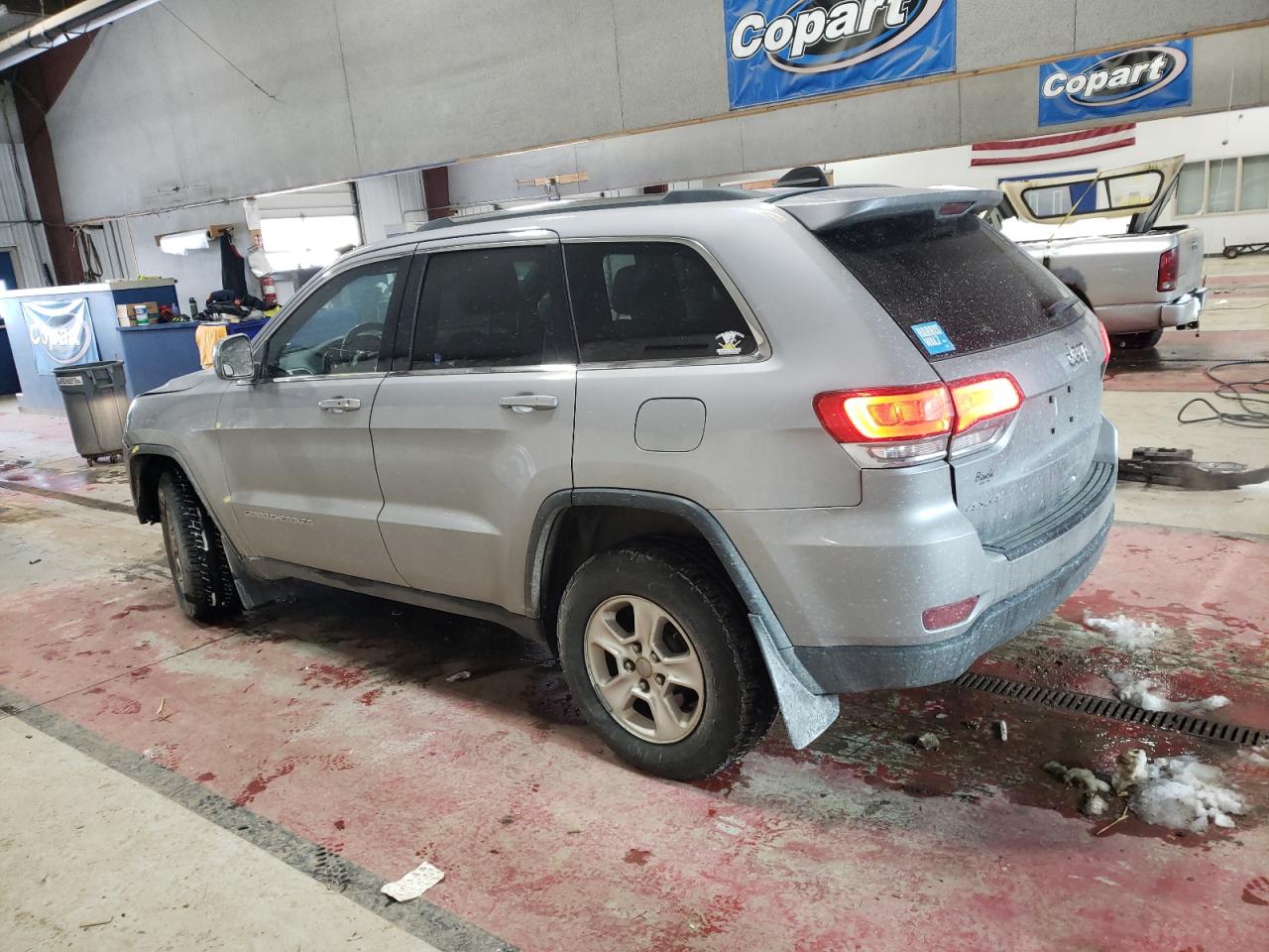 2014 Jeep Grand Cherokee - Image 2