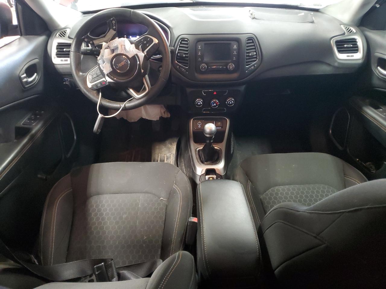 2018 Jeep Compass - Image 8