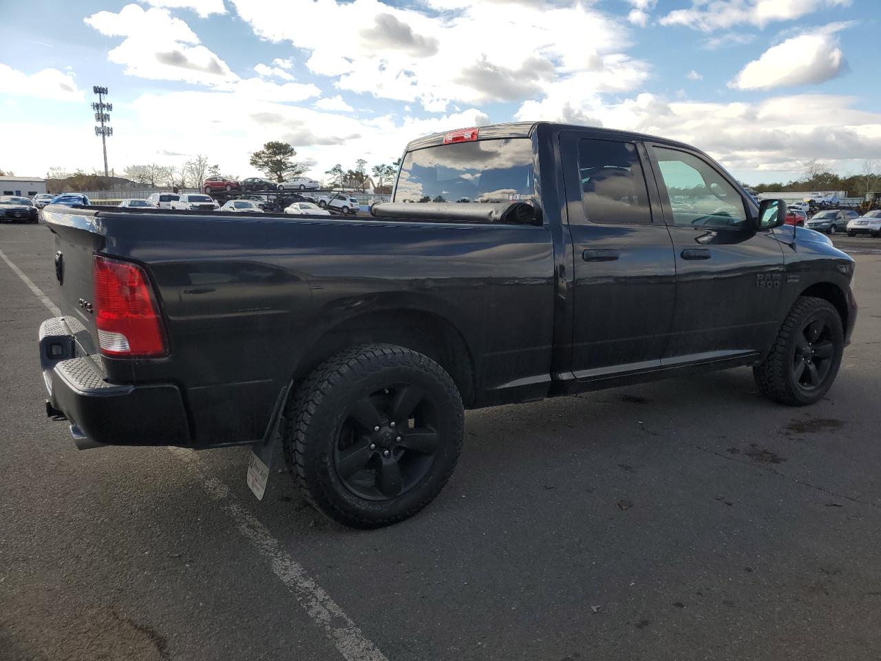 2018 RAM 1500 - Image 3