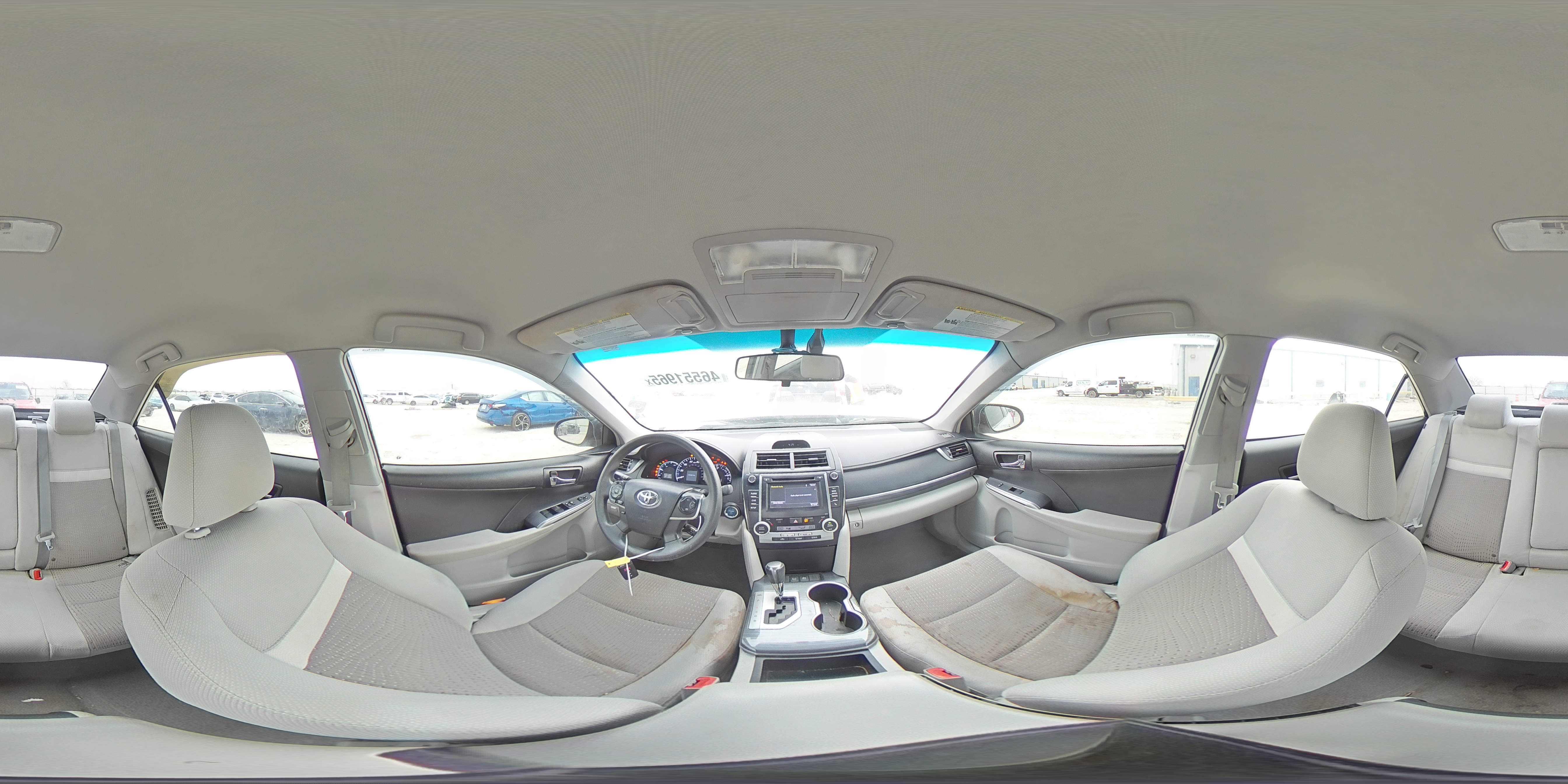 2014 Toyota Camry - Image 12