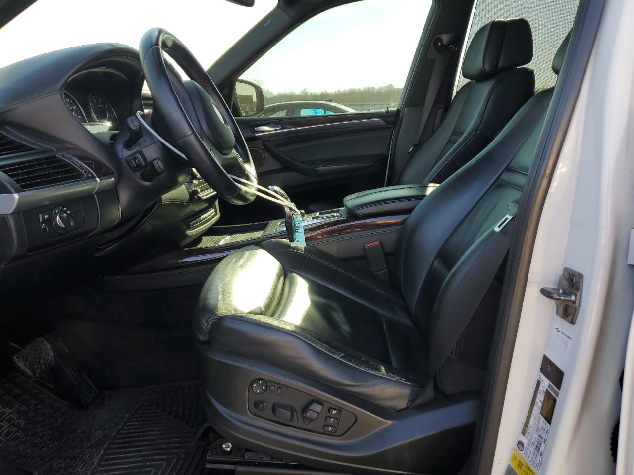 2010 BMW X5 - Image 7