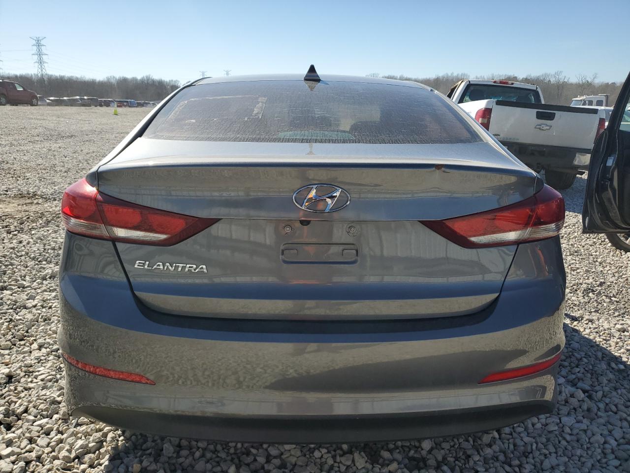 2018 Hyundai Elantra - Image 6