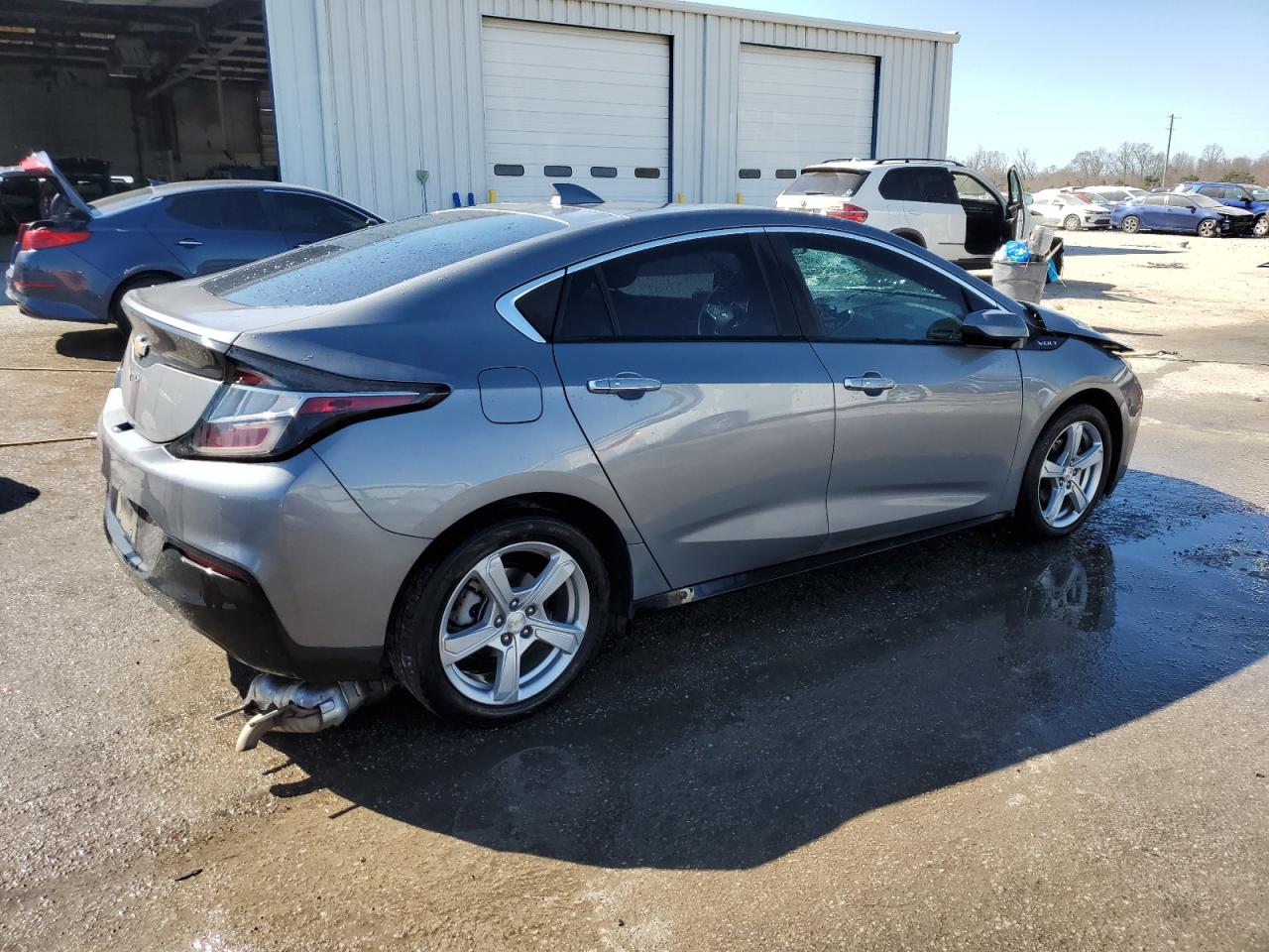 2018 Chevrolet Volt - Image 3