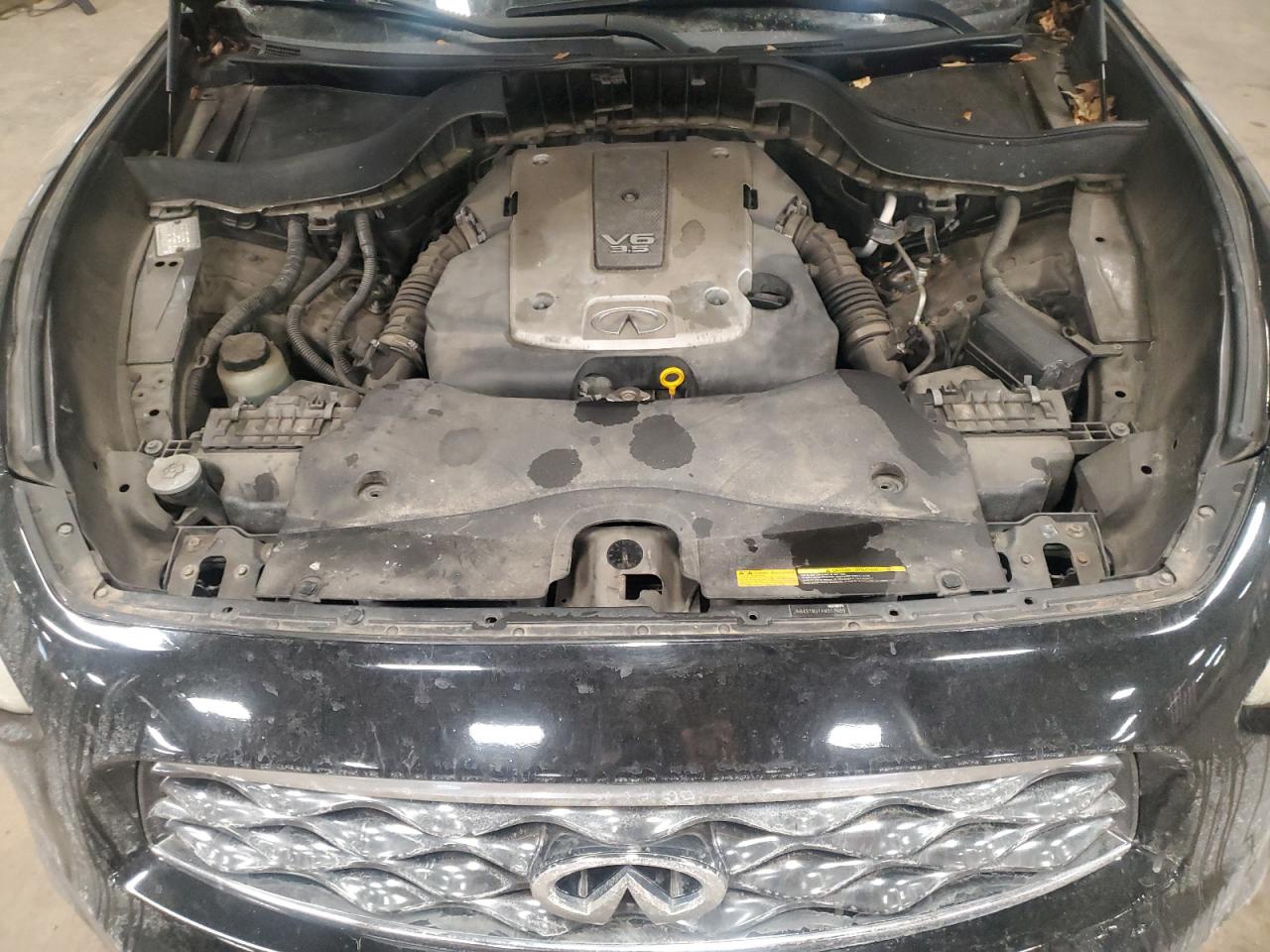 2010 Infiniti FX - Image 12