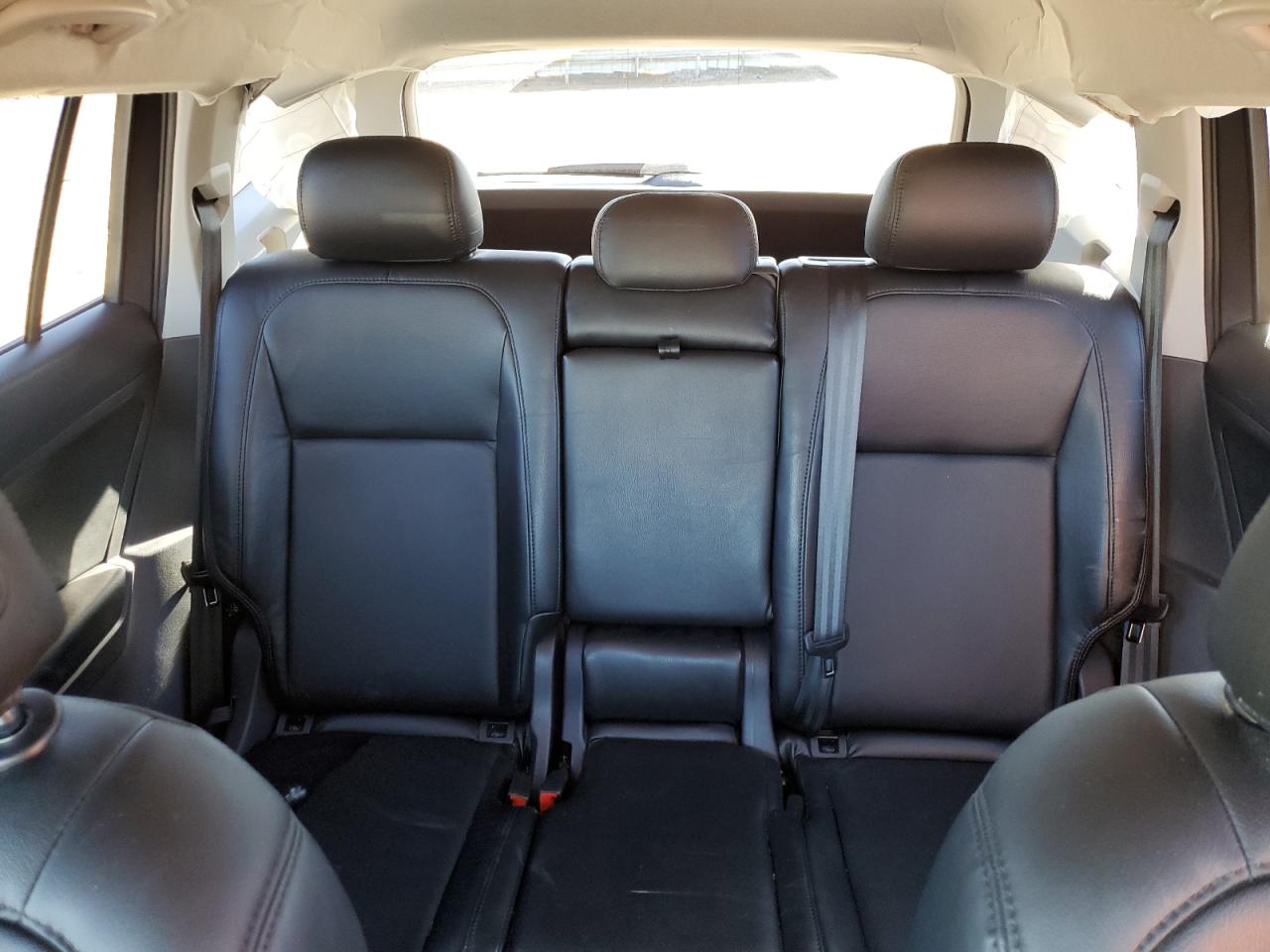2020 Volkswagen Tiguan - Image 10
