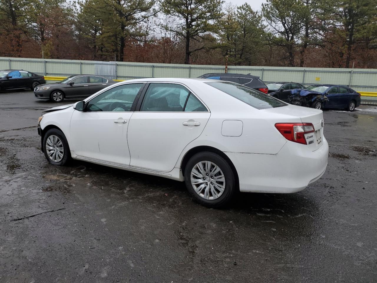 2014 Toyota Camry - Image 2