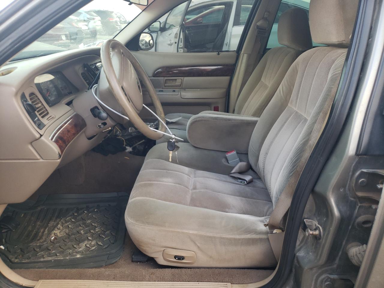 2004 Mercury Grand Marquis - Image 7
