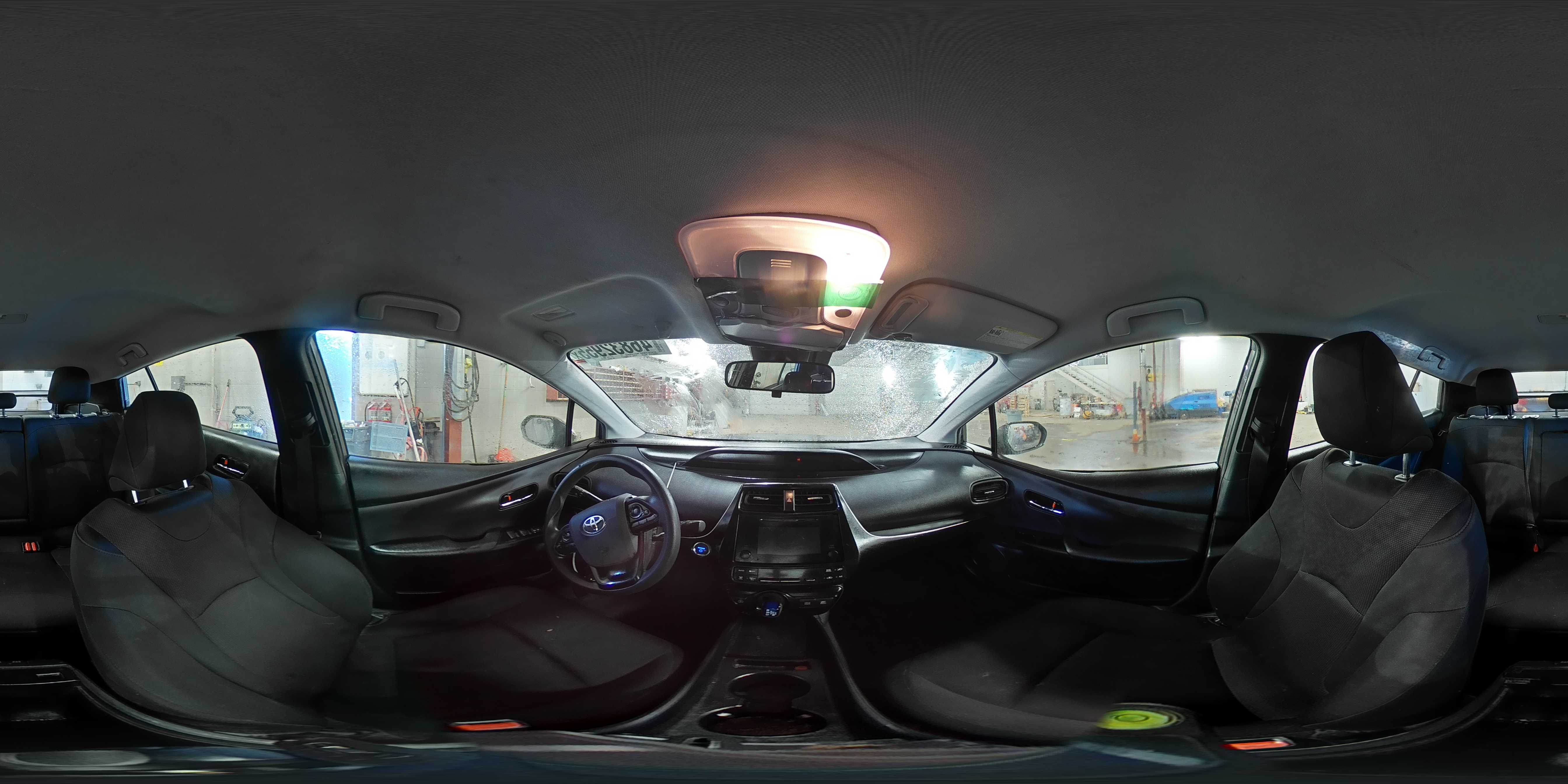 2019 Toyota Prius - Image 14