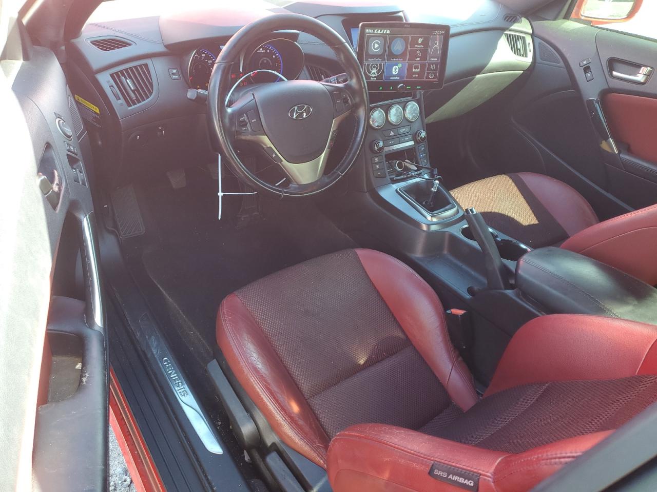 2013 Hyundai Genesis - Image 8