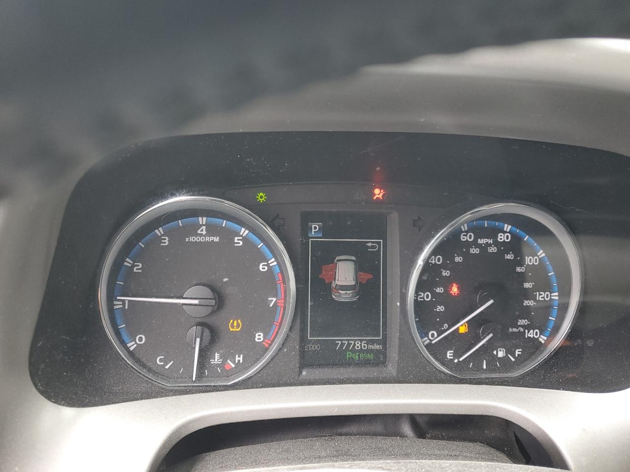 2017 Toyota RAV 4 - Image 9