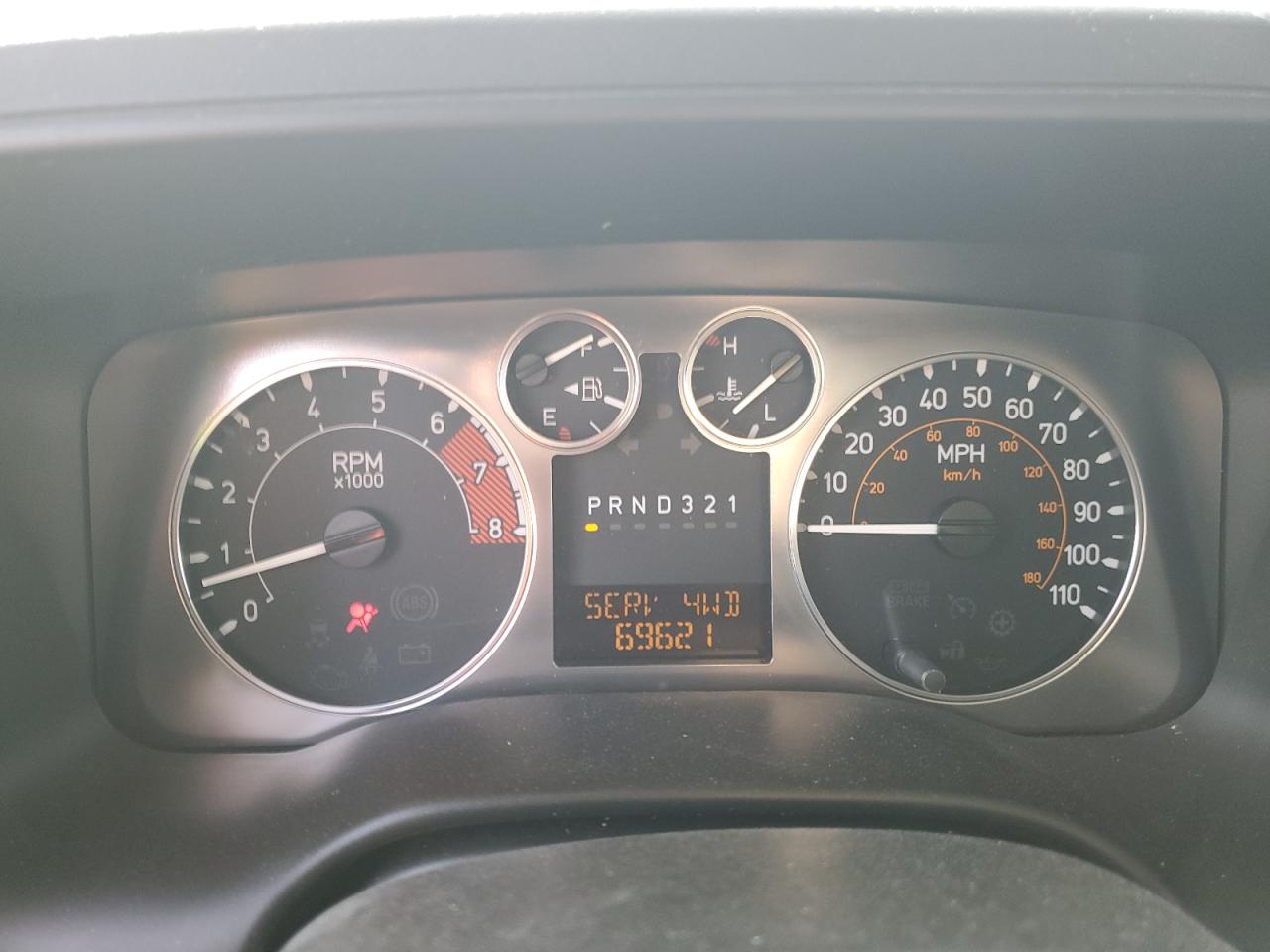 2008 Hummer H3 - Image 9