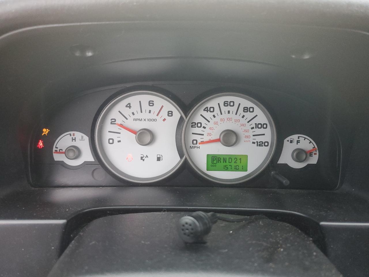 2005 Ford Escape - Image 9