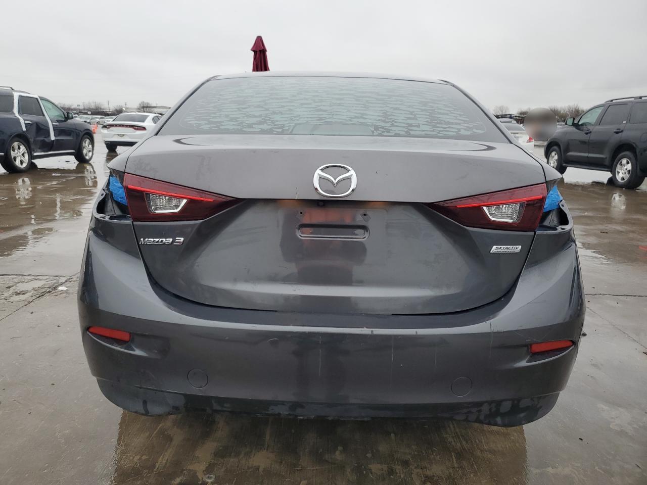 2018 Mazda 3 - Image 6