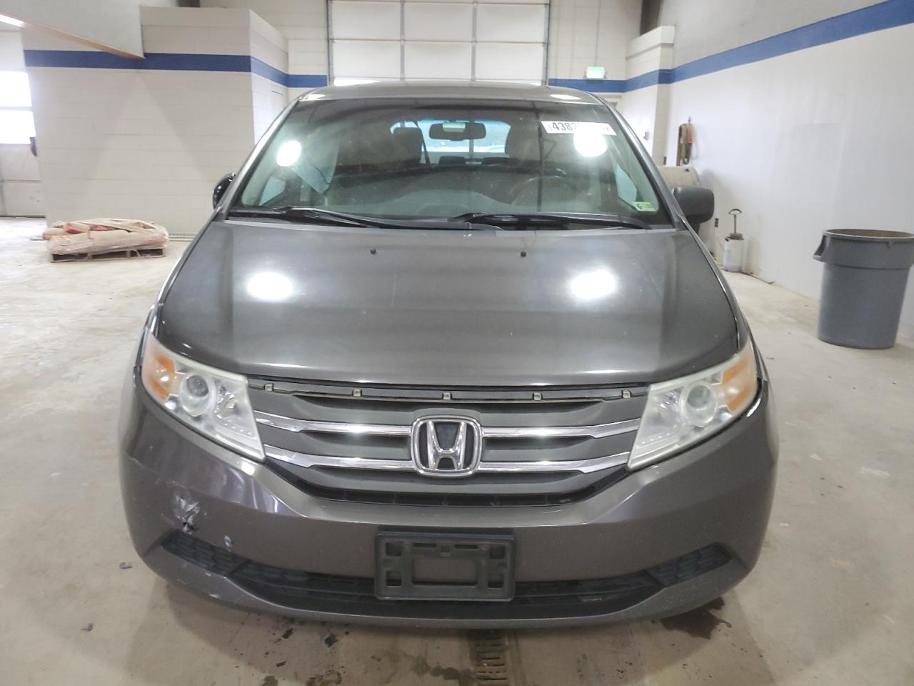 2011 Honda Odyssey - Image 5