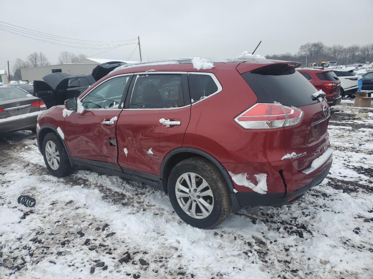 2016 Nissan Rogue - Image 2