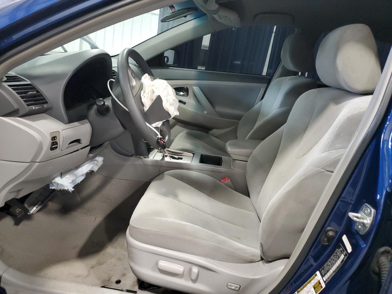 2009 Toyota Camry - Image 7