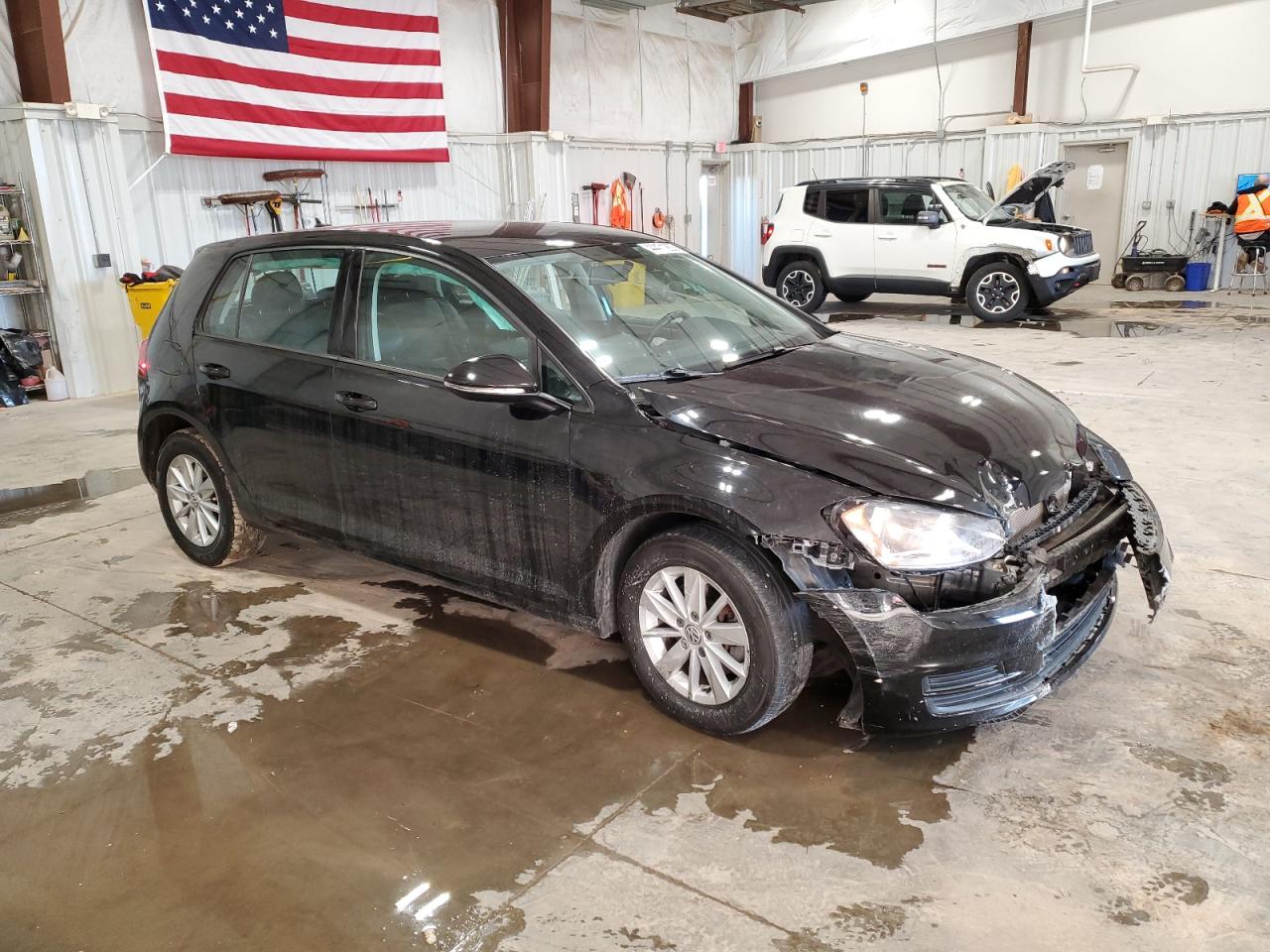 2015 Volkswagen Golf - Image 4