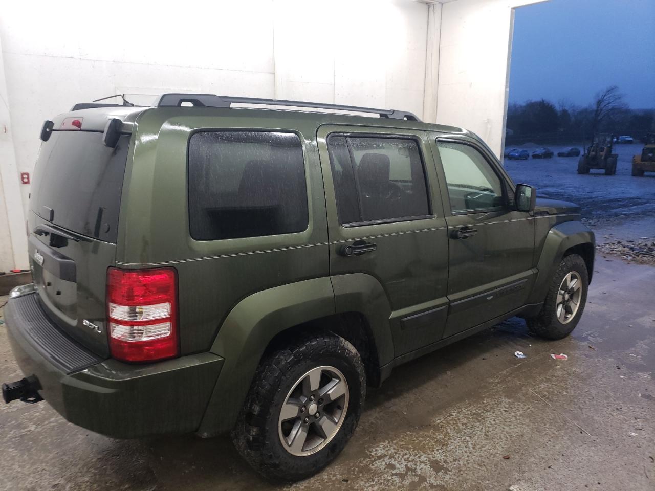 2008 Jeep Liberty (North America) - Image 3