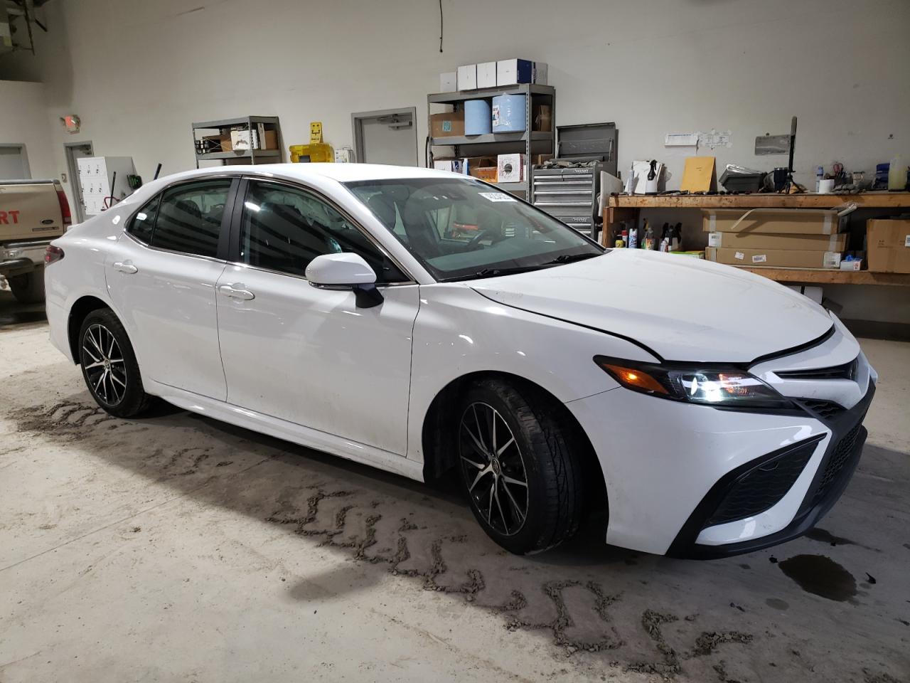 2023 Toyota Camry - Image 4
