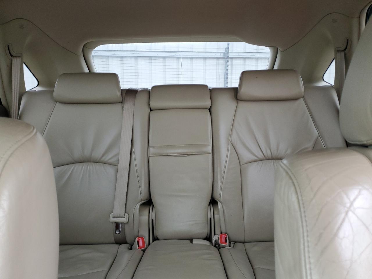 2004 Lexus RX - Image 10