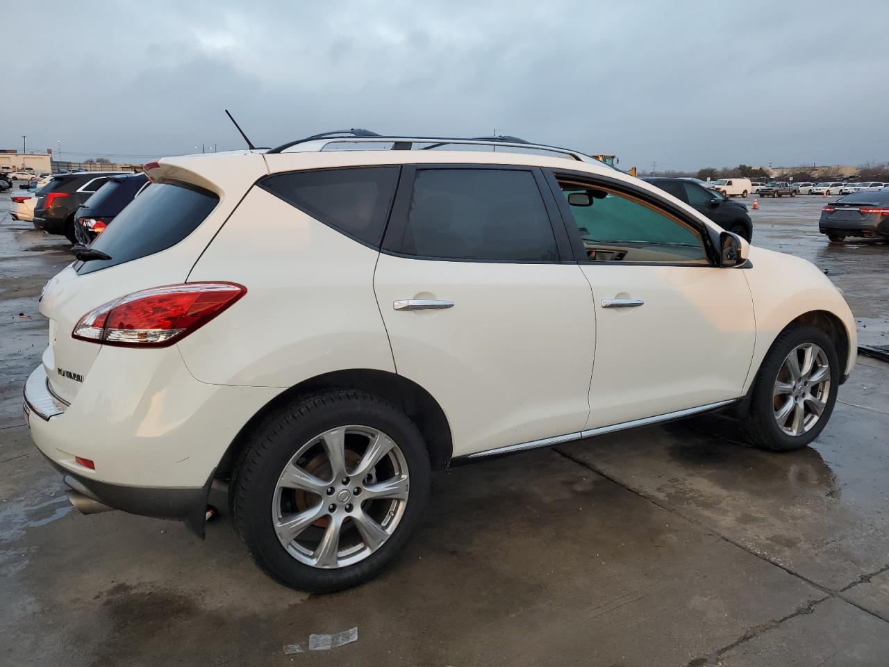 2014 Nissan Murano - Image 3