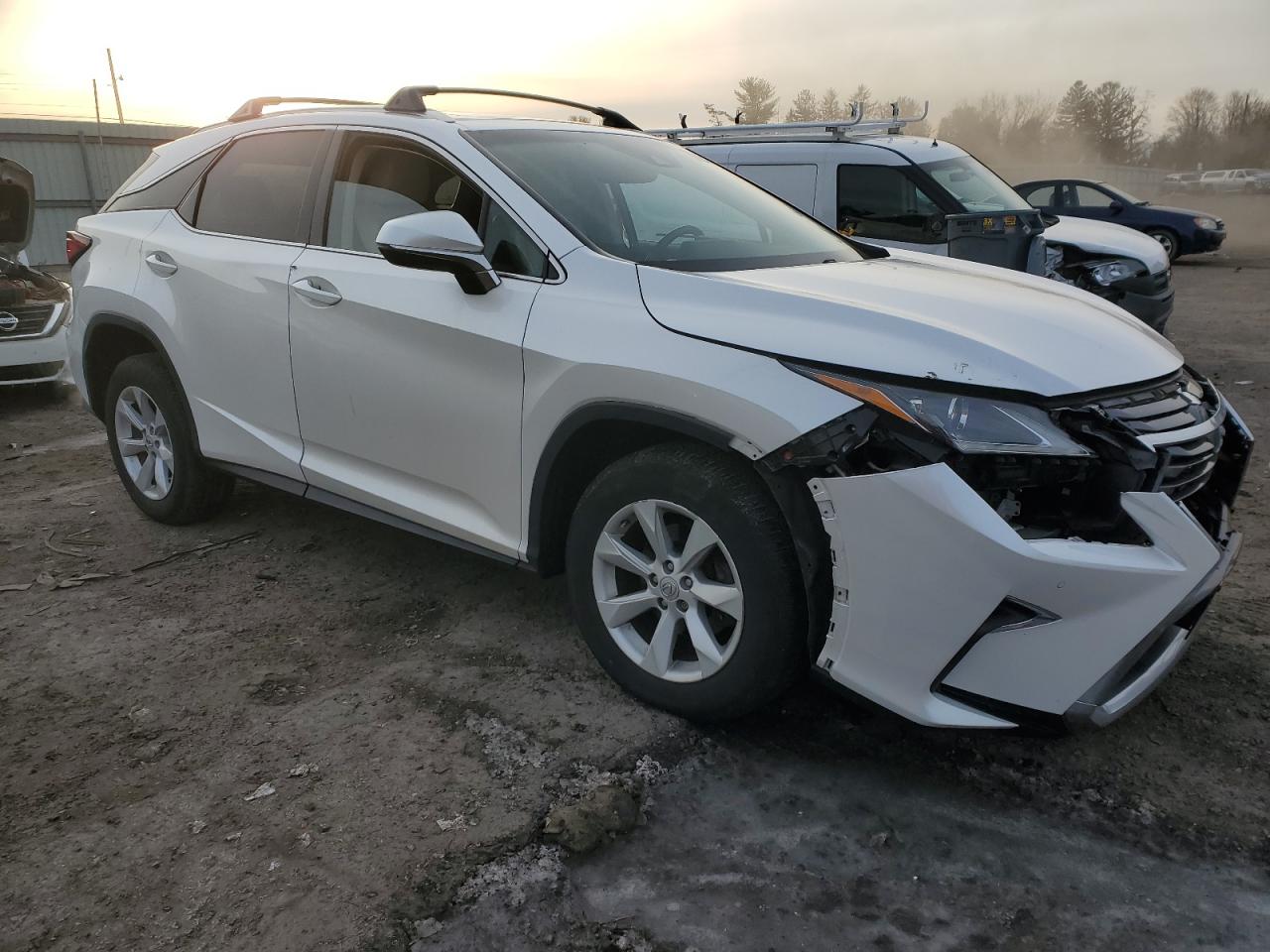 2017 Lexus RX - Image 4