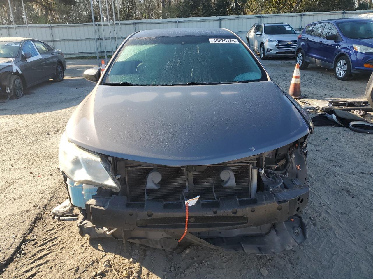 2014 Toyota Camry - Image 5