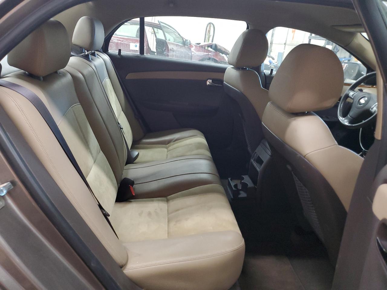 2010 Chevrolet Malibu - Image 10