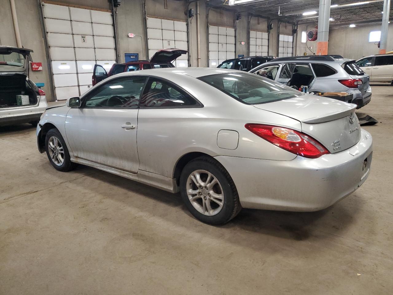 2004 Toyota Camry Solara - Image 2