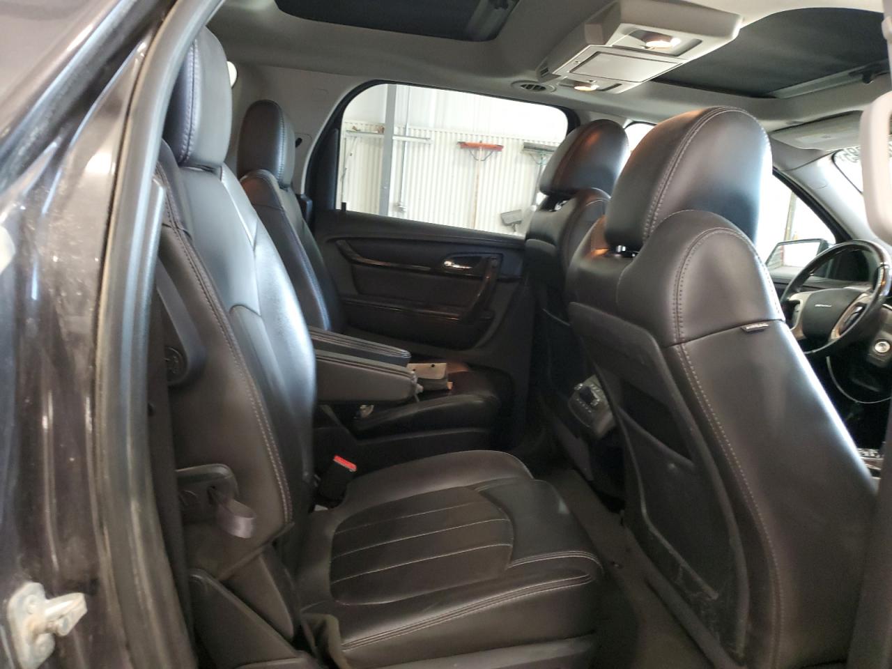 2016 GMC Acadia - Image 11