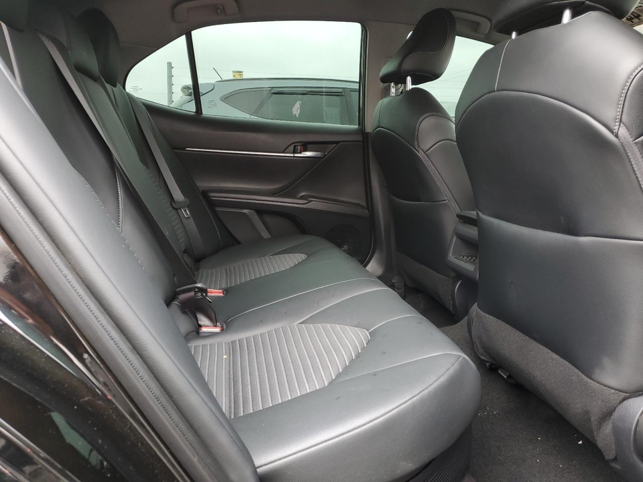 2022 Toyota Camry - Image 10