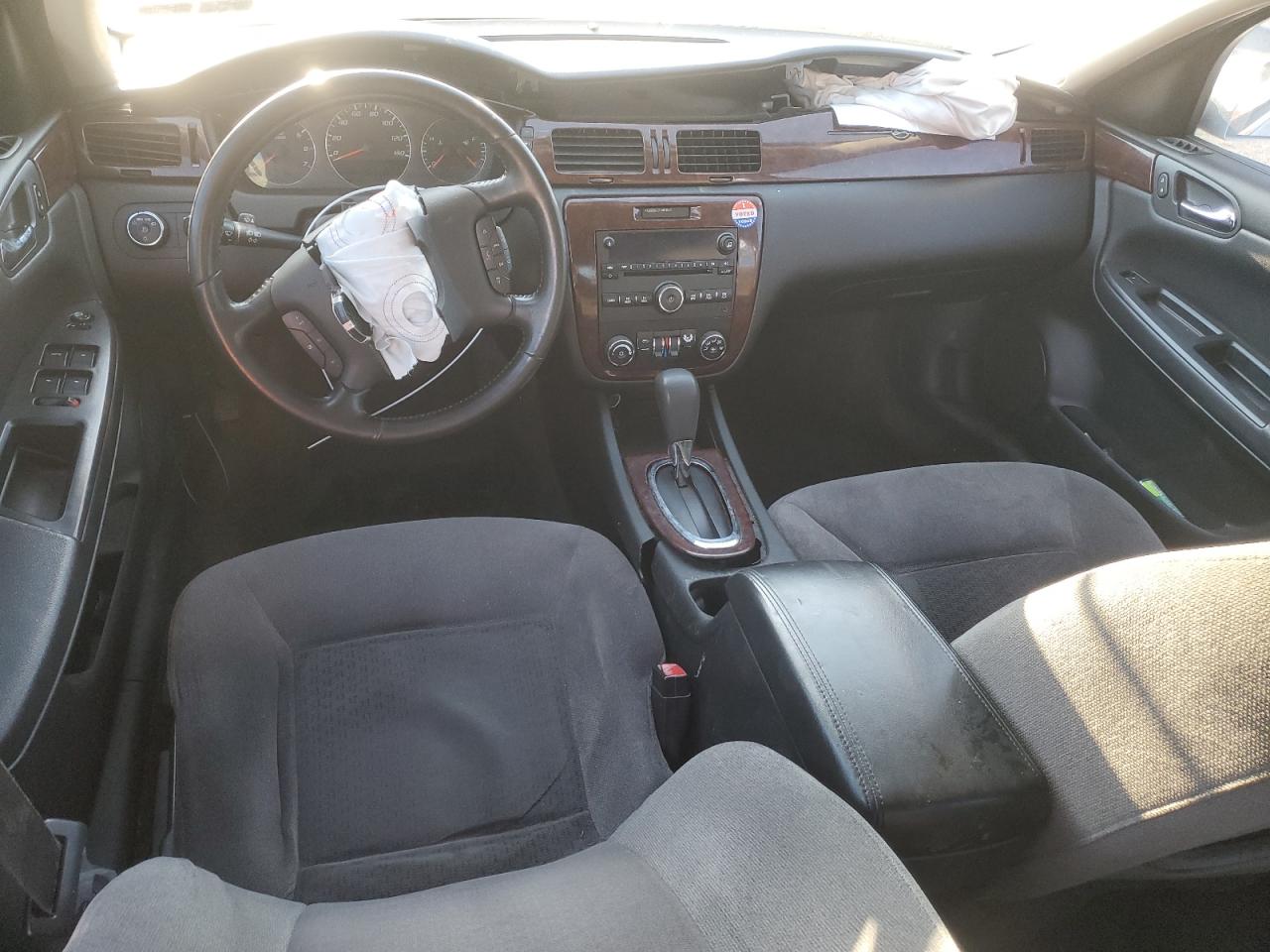 2011 Chevrolet Impala - Image 8